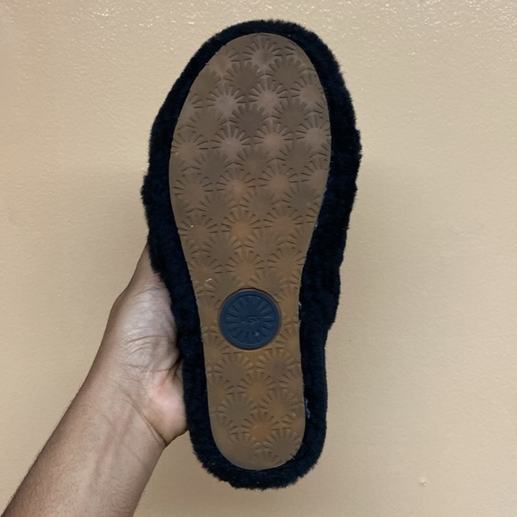 UGG Fluff Yeah Sandals “Black White” - Picture 10 of 16